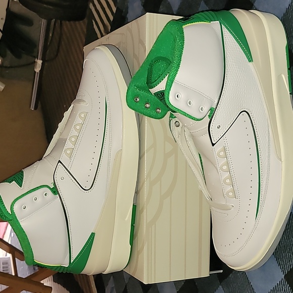 Brand New in BOX. Jordan 2s. Lucky Green . Size 14. Never been worn. - Picture 9 of 14